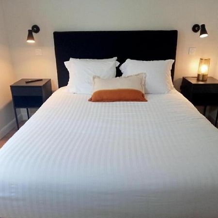 Les Nids Perches - Rue Sainte Croix Apartment Mortagne-au-Perche Ngoại thất bức ảnh