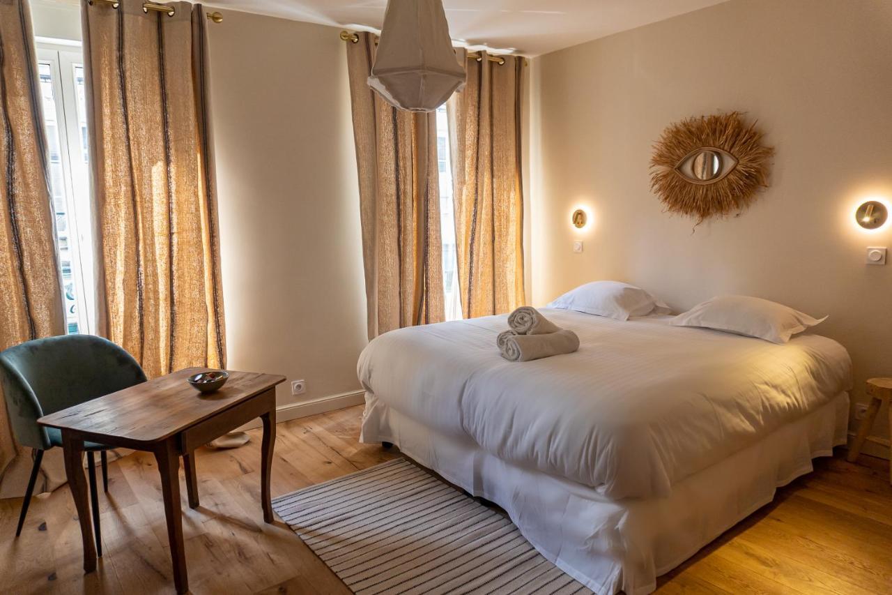 Les Nids Perches - Rue Sainte Croix Apartment Mortagne-au-Perche Ngoại thất bức ảnh